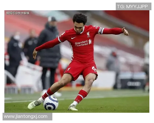 克罗斯的足球之路：从天赋少年到世界级中场大师的成长历程