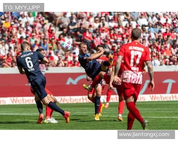 狼堡主场迎战美因茨争夺德甲积分榜关键战役的精彩对决 狼堡主场迎战美因茨争夺德甲积分榜关键战役的精彩对决