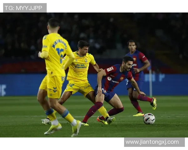 巴西国际与布拉干RB的激烈对决展现足球魅力与战术智慧