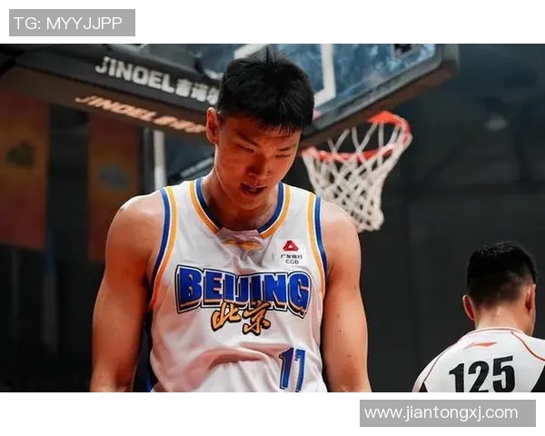 范子铭：从篮球新星到职业生涯的辉煌转折点探索与成长之路