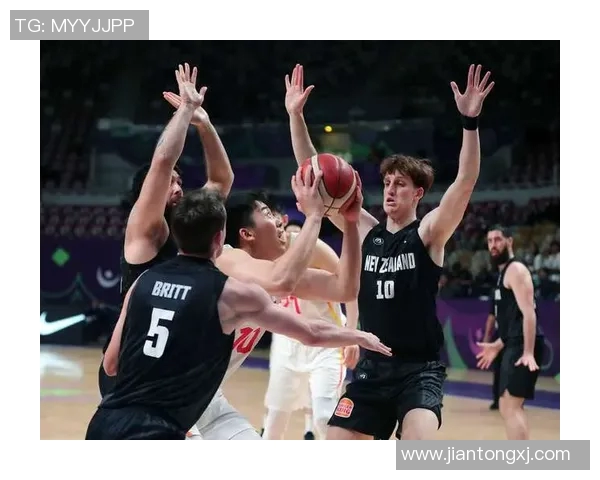 2014年男篮亚洲杯精彩对决中国队与日本队的激烈较量回顾