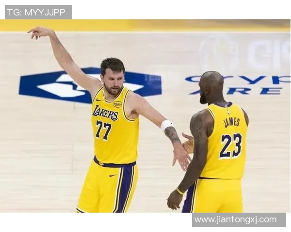 2006年07赛季火箭与湖人激战回顾：经典对决与传奇球员的巅峰时刻